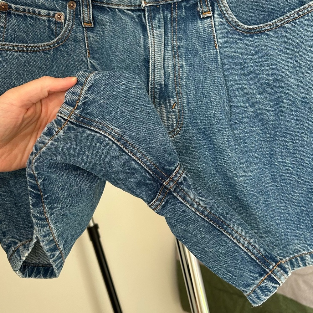 Abercrombie & Fitch Pleated Loose Jean Short High Rise Women’s 27 4 - Picture 4 of 6